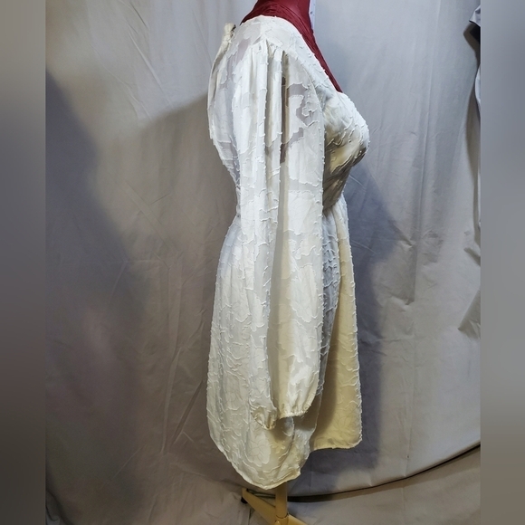 SBetro White Textured Empire Waist Backless Boho Puffy Sleeves Size XL - Picture 3 of 10